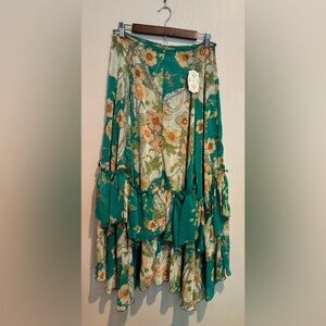 Beautiful Boho Floral Tiered Ruffled Maxi Skirt, Women’s size L, NWT